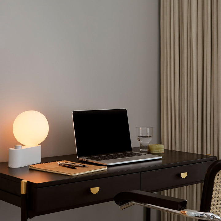 Alumina Lamp in Chalk